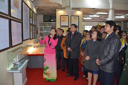 Exposition sur Hoang Sa et Truong Sa à Lang Son