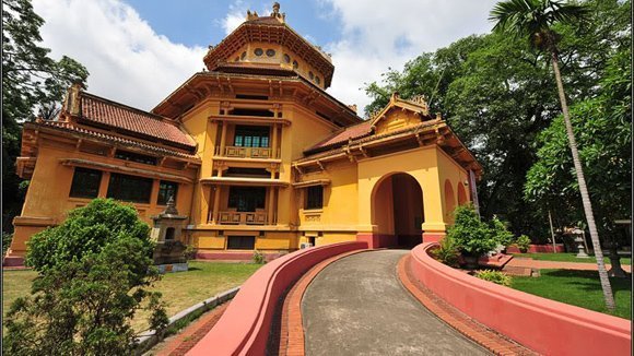 Le Musée national d histoire du Vietnam – lieu conservant des souvenirs sur le Parti