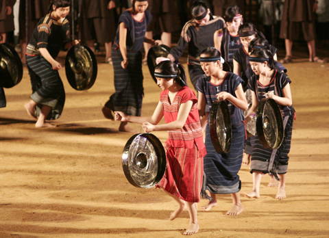 Lâm Dông  bientôt le 10e Festival de la culture des gongs