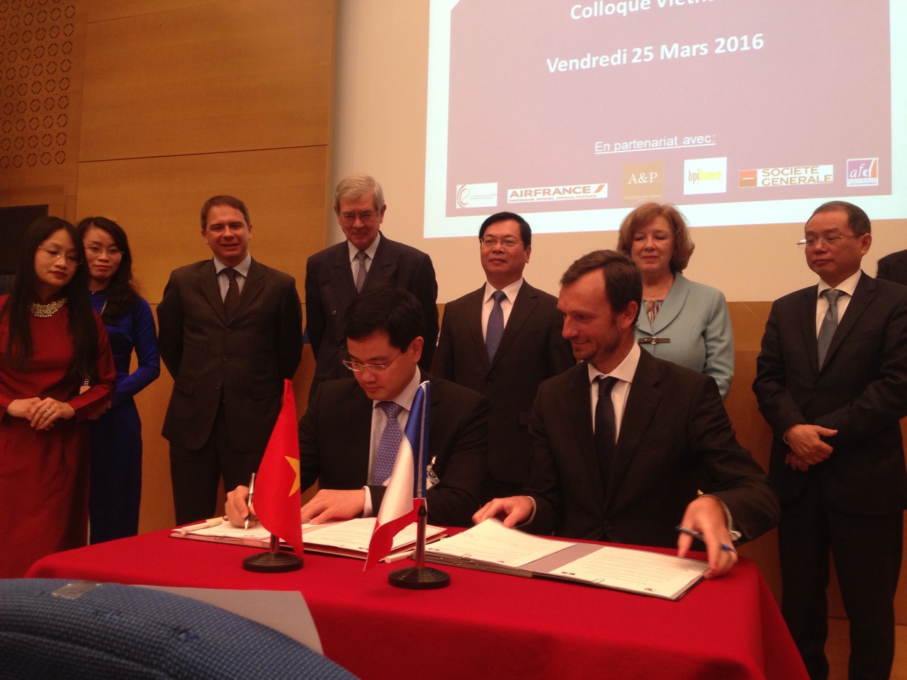 Coopération vietnamo-française pour aider les PME vietnamiennes