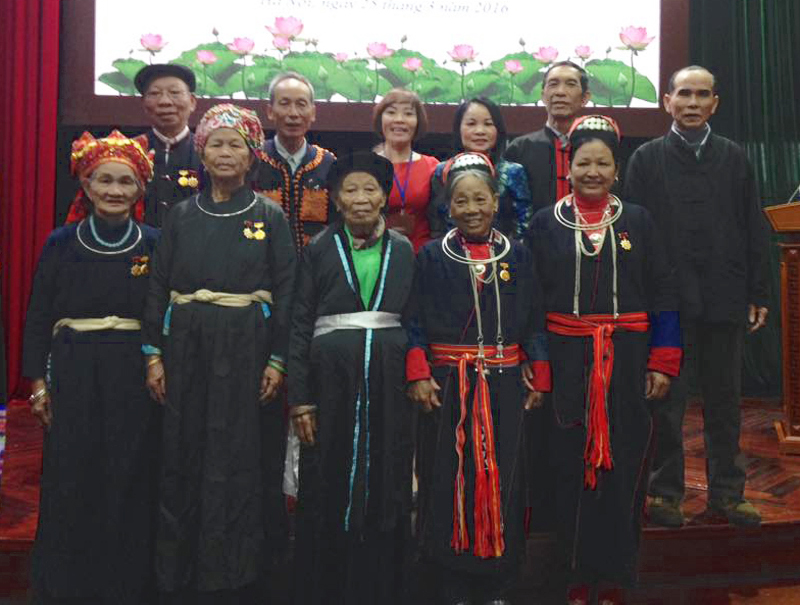 Quang Ninh 11 Artisans émérites issus de minorités ethniques à l honneur