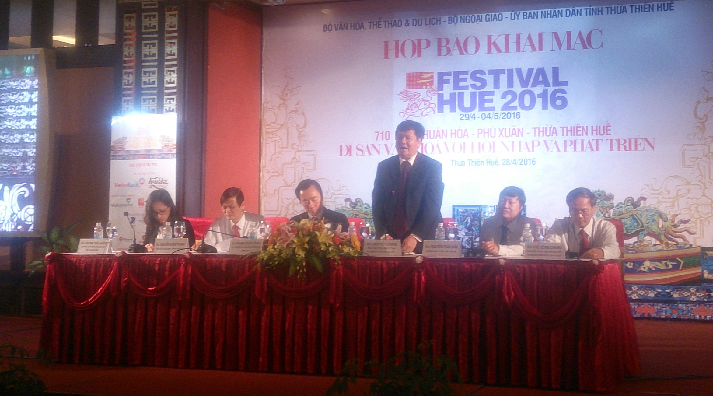 Conférence de presse sur le Festival de Hue 2016