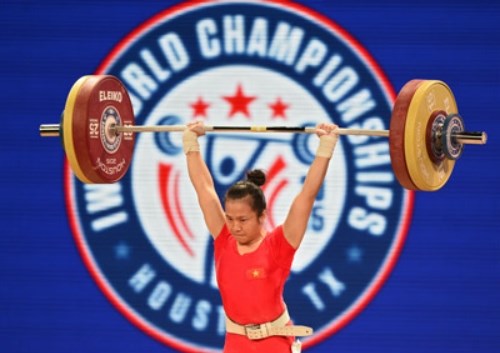 Vuong Thi Huyen médaillée d argent aux championnats d Asie d haltérophilie