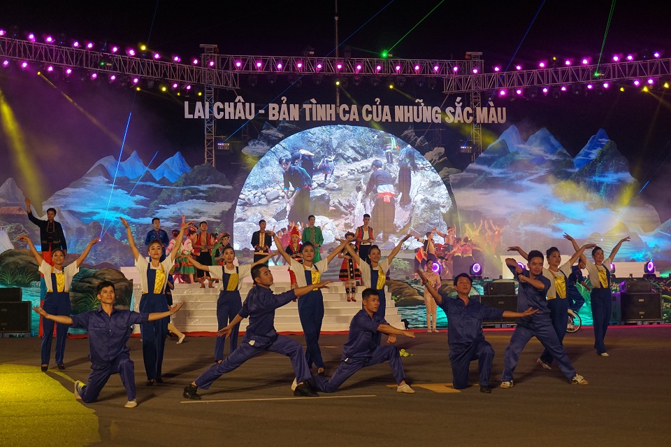 Ouverture de la Semaine du tourisme et de la culture de Lai Chau 2016