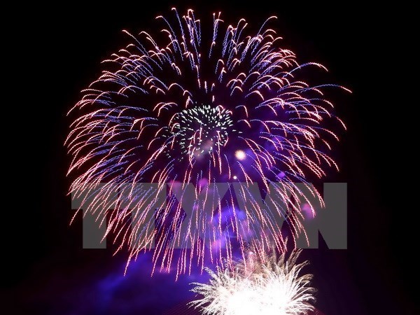 Des feux d artifice et des activités culturelles et sportives marqueront l’anniversaire de la réunification nationale