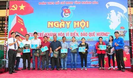 Khanh Hoa ​Fête de la jeunesse pour la mer et les îles de la Patrie