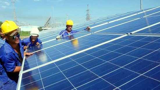 Le Canada souhaite construire une centrale solaire photovoltaïque au Vietnam