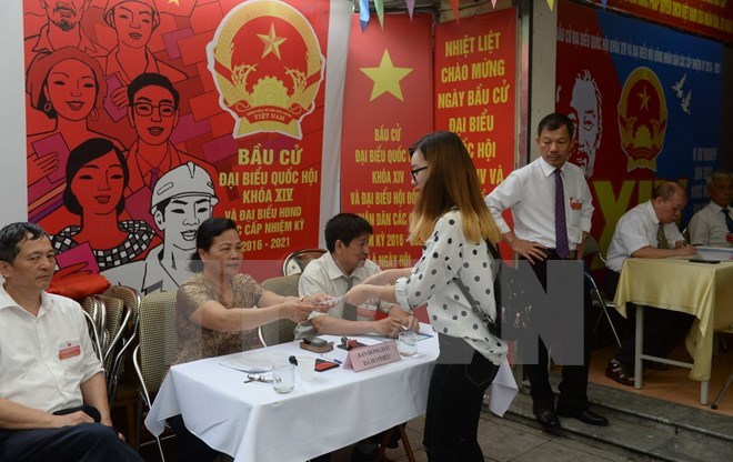 Les médias étrangers soulignent les élections législatives et locales au Vietnam