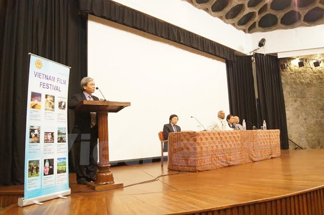 Ouverture d un festival du film vietnamien en Inde