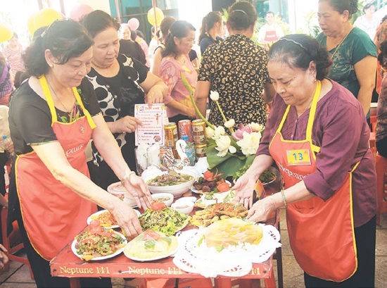 Festival pour honorer les valeurs traditionnelles de la famille vietnamienne