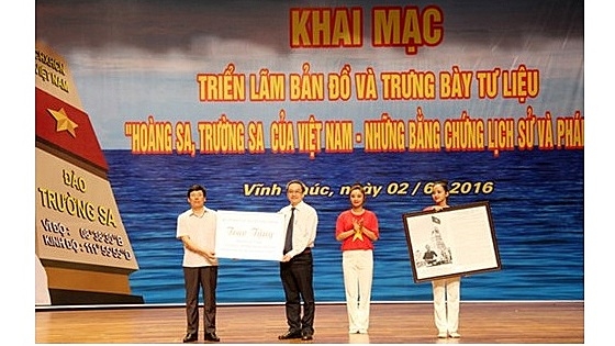 Exposition sur Hoang Sa et Truong Sa à Vinh Phuc