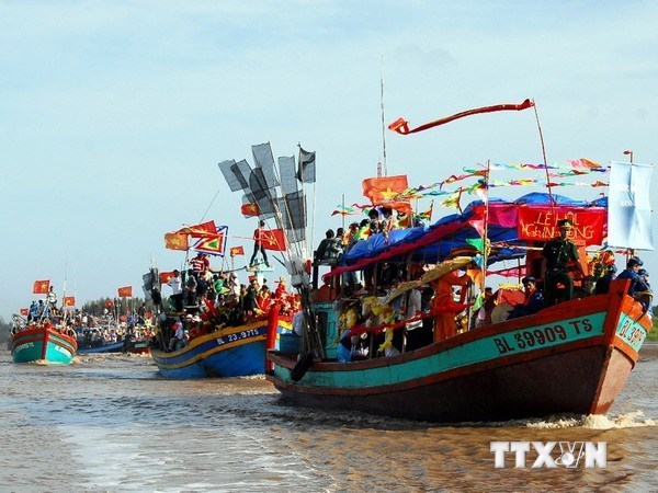 La cérémonie d accueil de la Baleine de Ben Tre reconnue comme patrimoine culturel immatériel