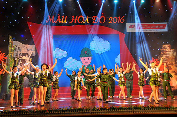 La couleur de la fleur rouge 2016 – Soulager les douleurs qui ne sont pas encore guéries