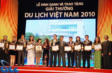 Distinction des meilleures entreprises de tourisme du Vietnam en 2016