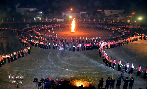 Yên Bai Bientôt la Semaine culturelle, sportive et touristique de Muong Lo 2016