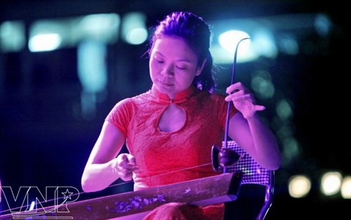 Le Vietnam à un concert international de musique traditionnelle