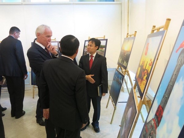 Hongrie Exposition photographique en l’honneur du 71e Fête nationale du Vietnam