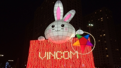 Hanoi La plus grande lanterne en forme de «lapin» du Vietnam
