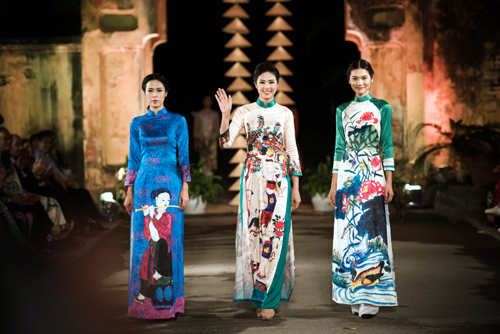 Le Festival de l ao dài 2016 à Hanoi