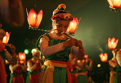 Présentation de danses anciennes de Thang Long à l’occasion de la Libération de la capitale