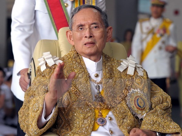 Message de condoléances du Vietnam suite au décès du roi de Thaïlande