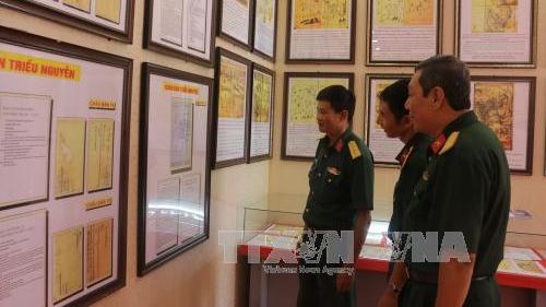 Exposition sur les deux archipels de Hoàng Sa et Truong Sa du Vietnam à Cân Tho