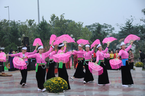 Bientôt la fête “La beauté de la région montagneuse à Hanoi”