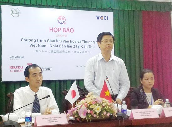 Deuxième échange culturel Vietnam-Japon à Can Tho