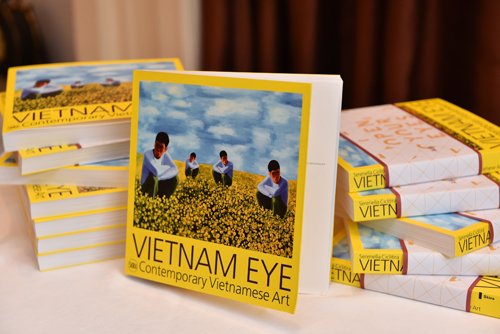 Publication du livre de photos L’art contemporain du Vietnam