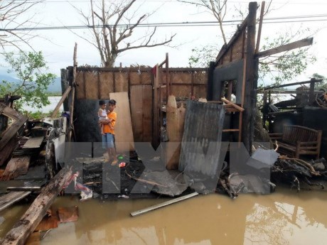 Le typhon Nock-Ten cause de lourds dégâts aux Philippines