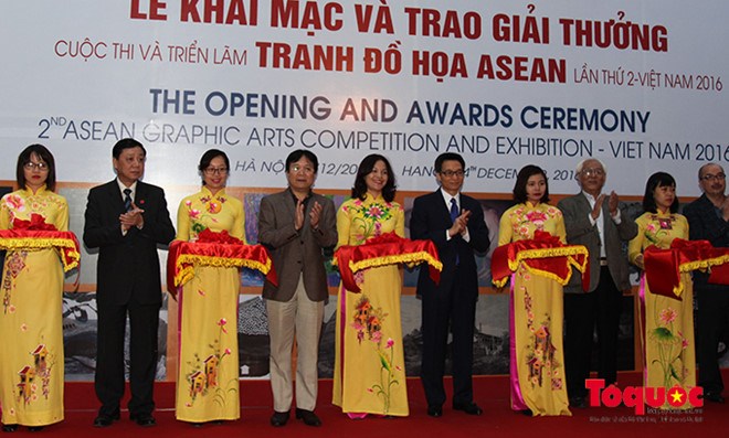 Deuxième exposition des arts graphiques de l ASEAN au Vietnam