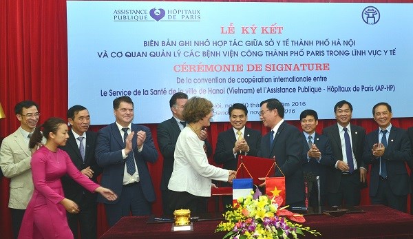 Hanoï renforce la coopération avec Paris dans la santé