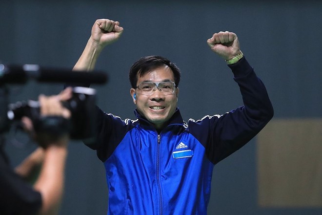 Hoang Xuan Vinh élu meilleur sportif vietnamien de 2016