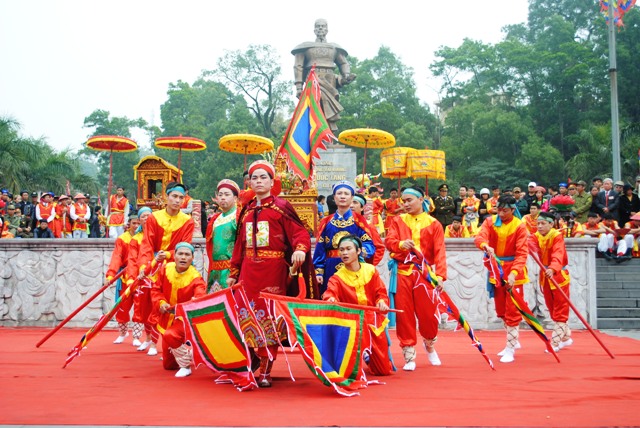 Quang Ninh  bientôt la fête du temple Cua Ong 2017
