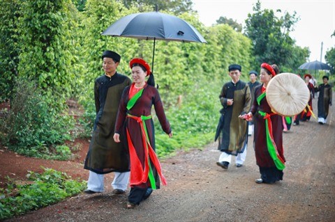 Le chant du quan ho sur les chemins de terre