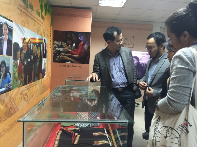 Exposition La presse vietnamienne-un siècle de sujets sur les femmes et les femmes journalistes