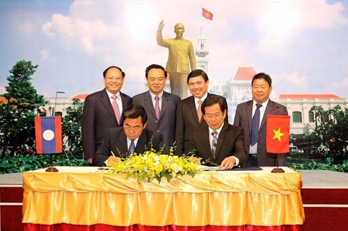 Ho Chi Minh-Ville et Xieng Khouang Laos coopèrent
