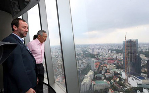 Le Premier ministre singapourien Lee Hsien Loong salue Ho Chi Minh-Ville sur sa page Facebook