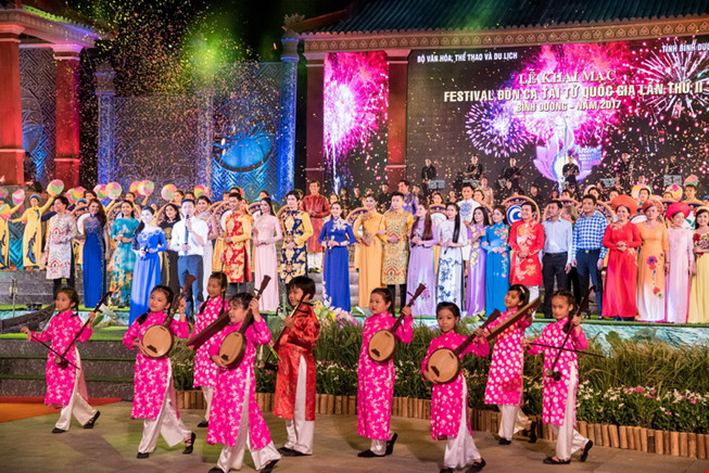2ème Festival national du Don ca tai tu à Binh Duong