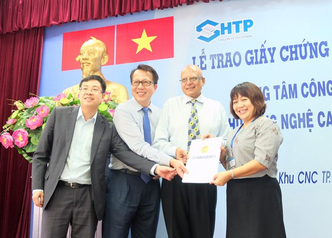 SHTP  remise de la licence d’investissement à un projet japonais