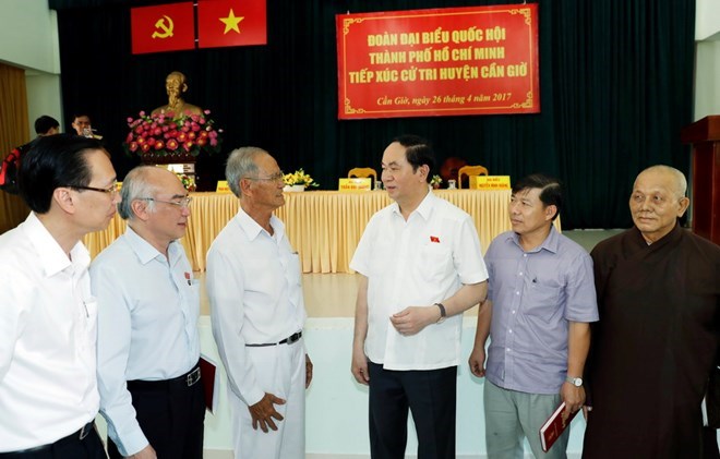Le président Tran Dai Quang à l’écoute des électeurs du district de Can Gio