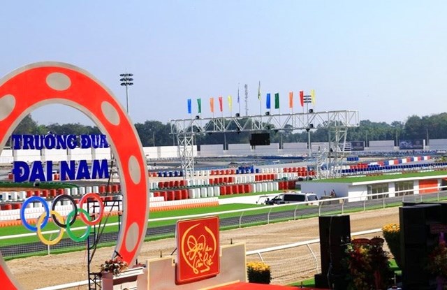 Le plus grand hippodrome du pays inauguré à Binh Duong