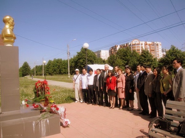 Cinq avenues portant le nom d’Ho Chi Minh dans le monde