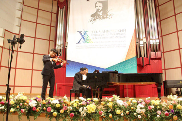 Le prodige vietnamien du violon finit 8e du concours Tchaïkovski