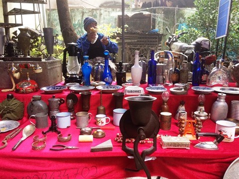 Une foire d’antiquités au cœur de Hanoï