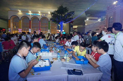 Hô Chi Minh-Ville  concours de sciences appliquées pour les enfants de 6 à 11 ans
