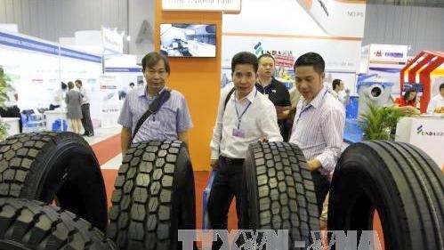 Inauguration des expositions du commerce international à HCM-Ville