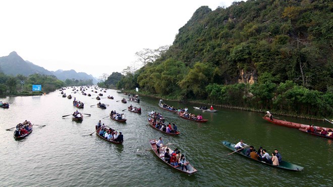 Le Festival de la pagode Huong accueille 1,4 million de visiteurs