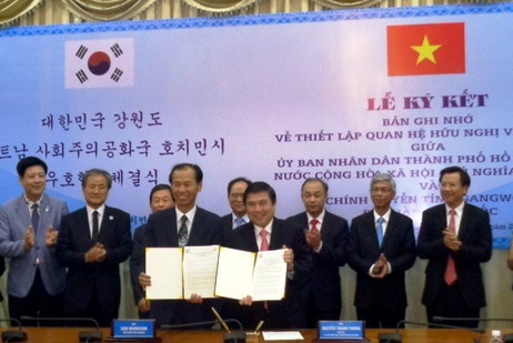 Promouvoir les relations de coopération Ho Chi Minh-Ville-Gangwon