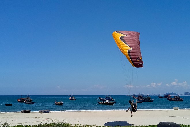 Plus de 100 sportifs au Championnat de parapente de Da Nang élargie 2017